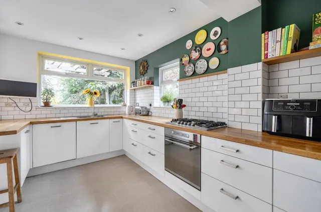 Long Mickle, Sandhurst, GU47, photo 3