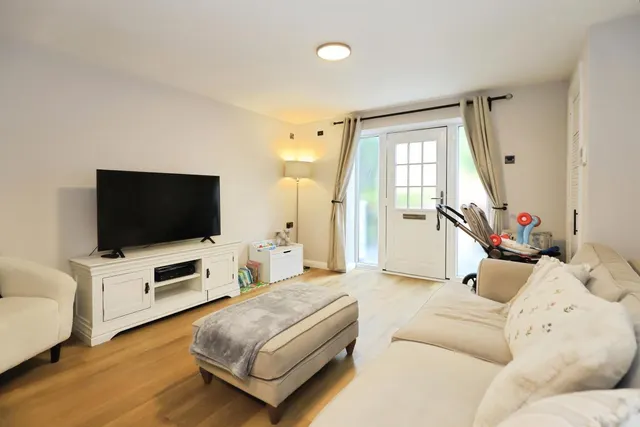 Prospect Road, Stourport-on-Severn, DY13, photo 2