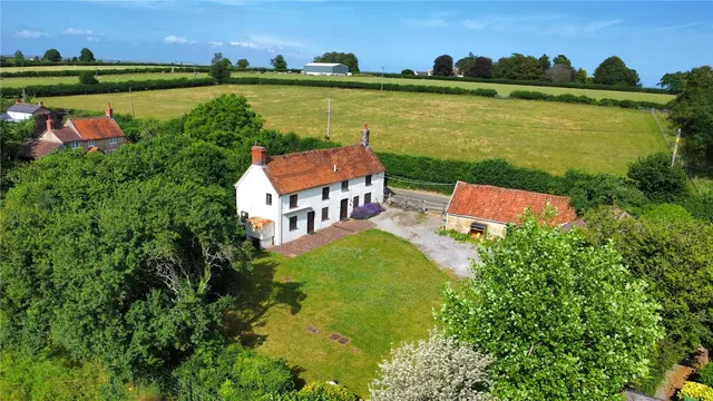 Photo 2 — Quarr, Gillingham, Dorset, SP8 5PA