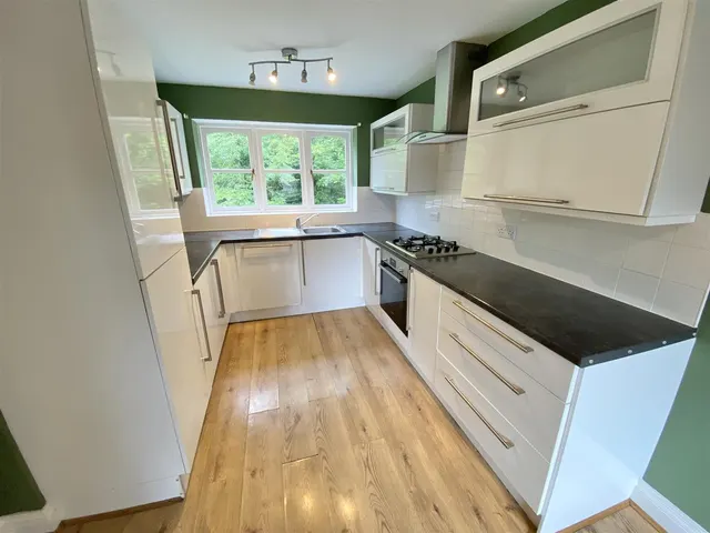 Rydal Mews, Wilmslow, SK9, photo 2