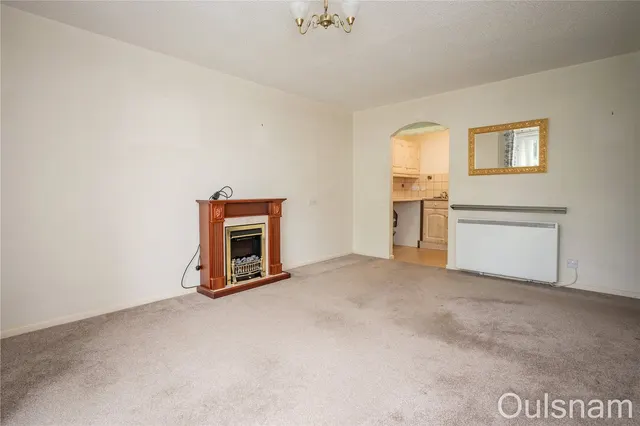 Photo 3 — The Strand, Bromsgrove, Worcestershire, B61 8AB
