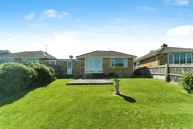 Netherfield Avenue, Eastbourne, BN23, photo 2