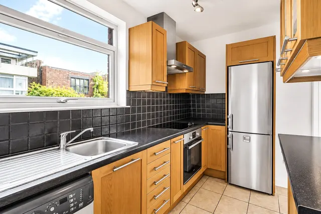 Upper Richmond Road, Putney, SW15, photo 3