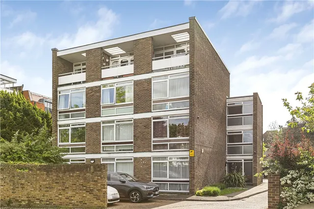 Upper Richmond Road, Putney, SW15, photo 1