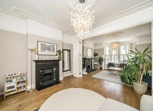 Photo 2 — Shandon Road, Clapham, SW4