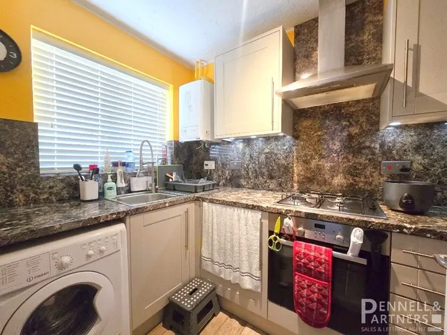 Boleyn Avenue, Peterborough, photo 2