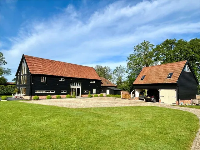Photo 2 — Mendlesham Green, Stowmarket, Suffolk, IP14 5RB
