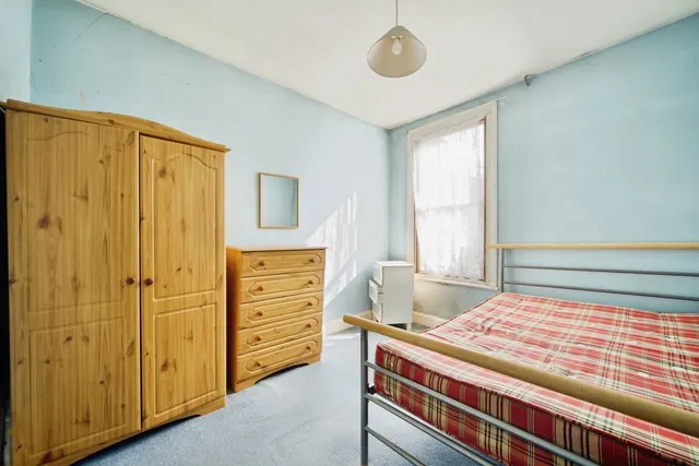 Photo 2 — Hazelwood Road, Walthamstow, E17