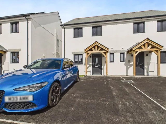 Teg Lowarth Southgate Street, Redruth, photo 1