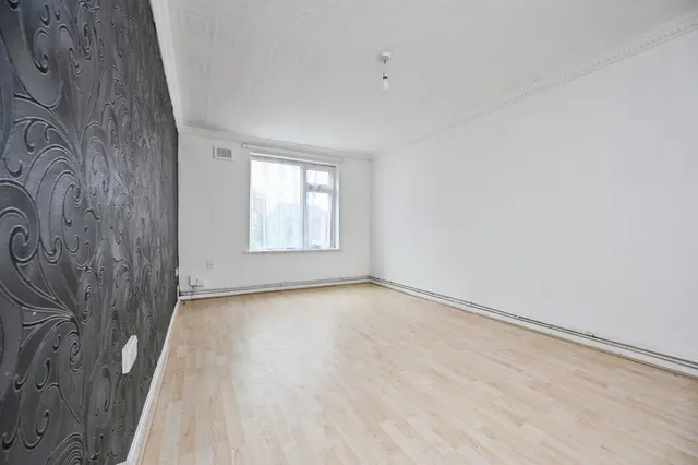 Kearsley Close, Liverpool, L4, photo 3