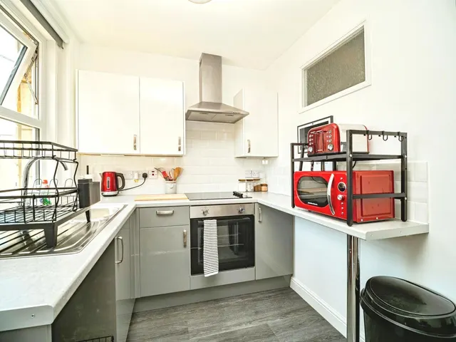 Chelmsford Street, Weymouth, DT4, photo 3