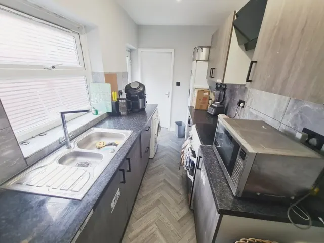 Canberra Street, Clayton, M11, photo 3
