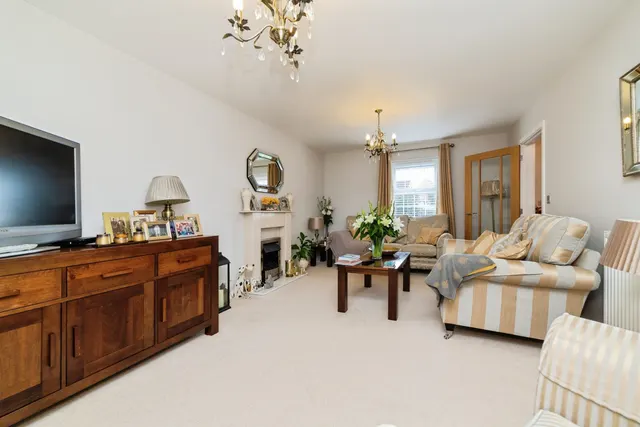 Poppyfields, Gamlingay, SG19, photo 3