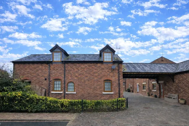 Guinea Hall Mews, Banks, PR9, photo 2