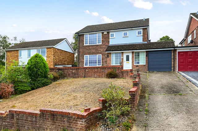 Mickle Hill, Sandhurst, GU47, photo 1