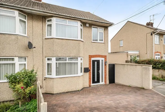 Deerhurst, Bristol, BS15, photo 1