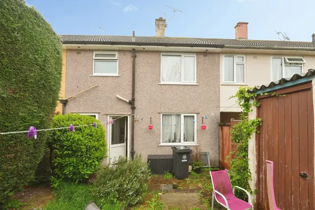 Photo 3 — Lyppincourt Road, Somerset, BS10