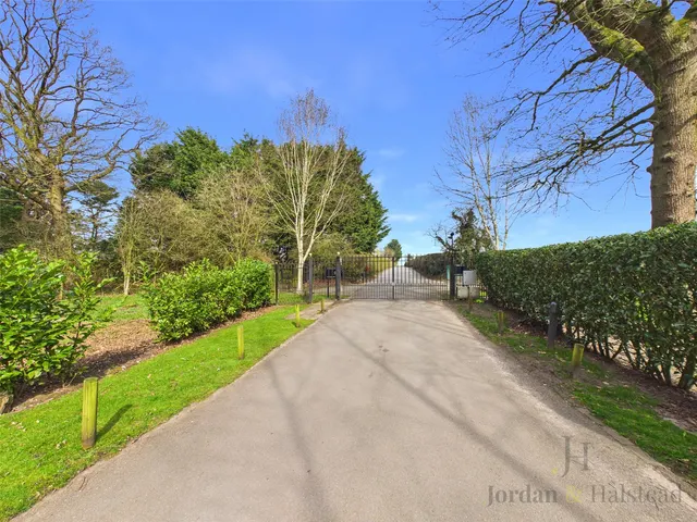 Photo 2 — Kingswood Park, Kingswood, Frodsham, Cheshire, WA6 6EH