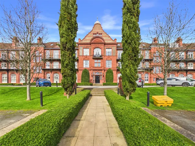 Kingswood Park, Kingswood, Frodsham, Cheshire, WA6 6EH, photo 1