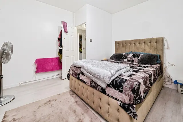Photo 2 — Manning Road, DAGENHAM, ESSEX, RM10
