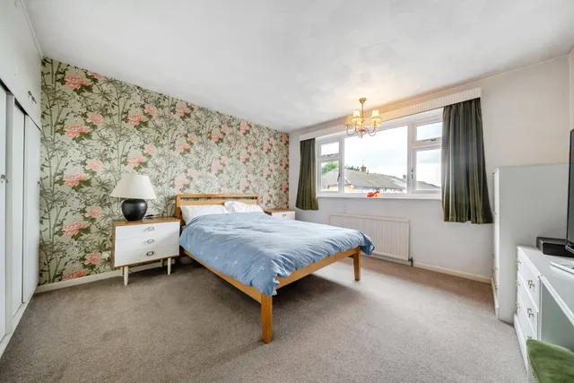 Photo 2 — Mortimer Road, DA8