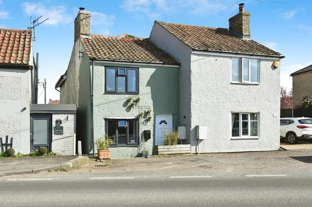 Downham Road, Salters Lode, Downham Market, photo 1
