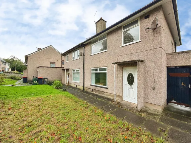 Slaidburn Drive, Hala, LA1, photo 1