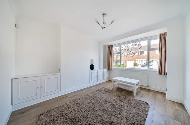 Photo 2 — Kings Road, Orpington, BR6