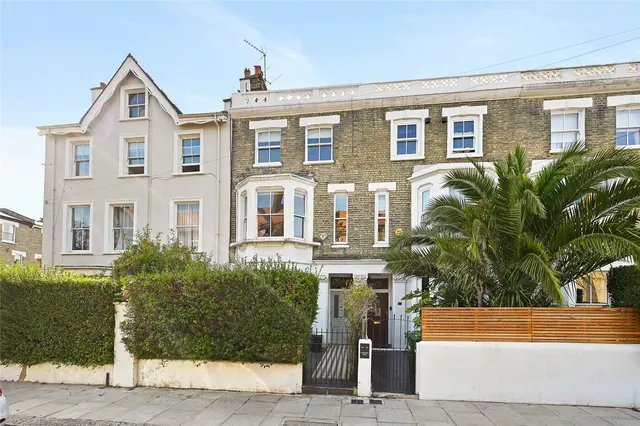 Coverdale Road, London, W12, photo 1
