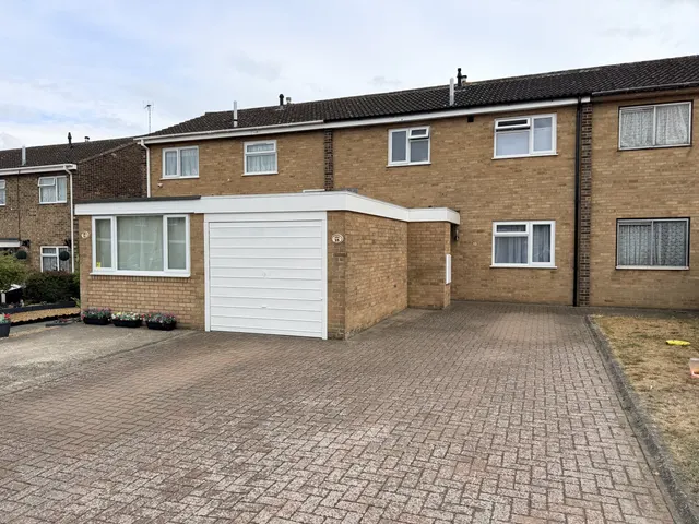 Clover Way, THETFORD, photo 1