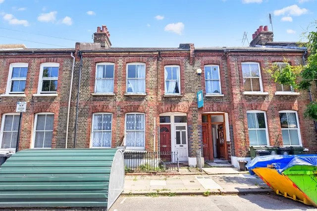 Goldsboro Road, London, SW8, photo 1