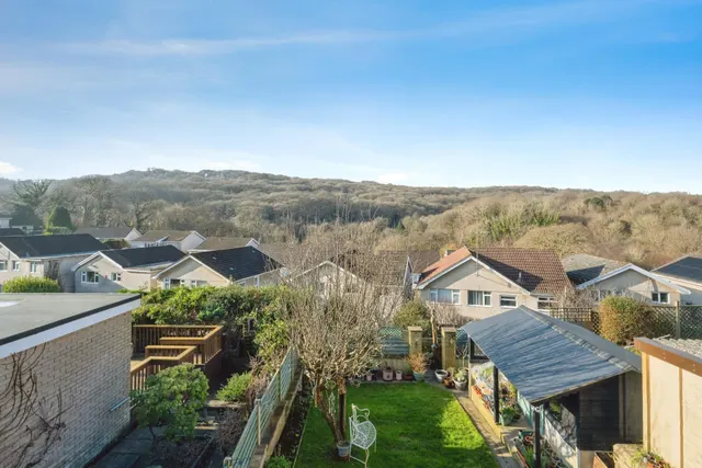 Photo 2 — Gwerneinon Road, Sketty, Swansea, SA2