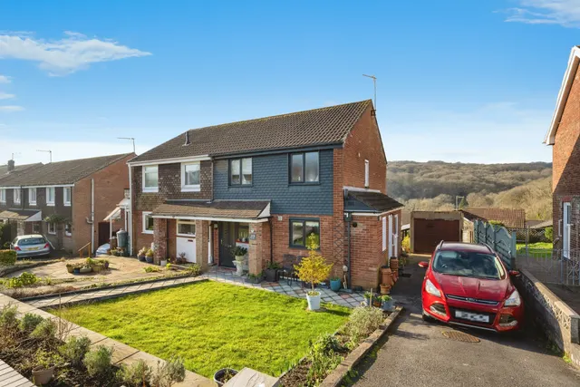Gwerneinon Road, Sketty, Swansea, SA2, photo 1