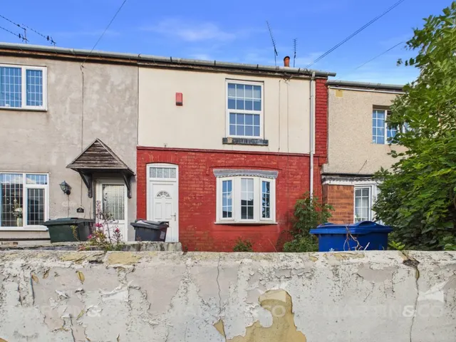 2 bedroom house — Askern, Doncaster, South Yorkshire