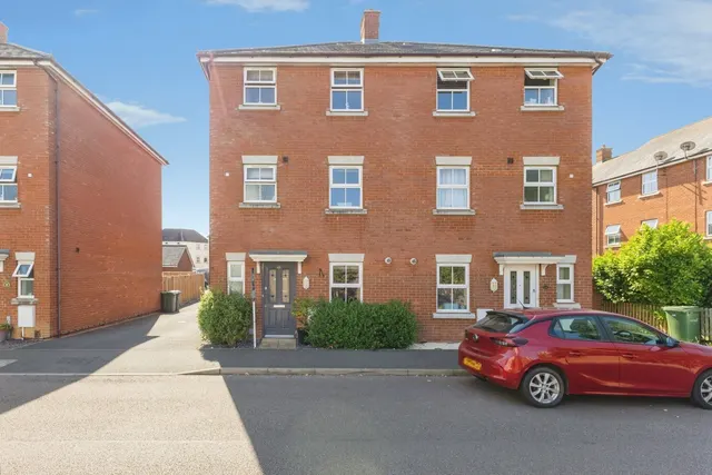 Greenland Avenue, Wymondham, NR18, photo 1