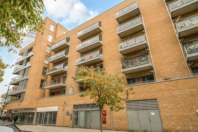 Glengall Road, SE15, photo 1