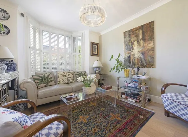 Photo 2 — Broomsleigh Street, West Hampstead, NW6