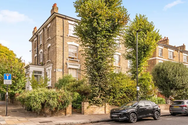 Caversham Road, London, NW5, photo 1