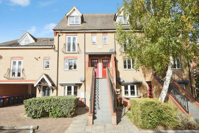 Ridings Avenue, Great Notley, CM77, photo 1
