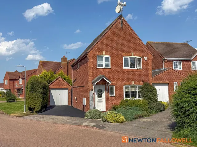 Revill Close, Claypole, NG23, photo 1