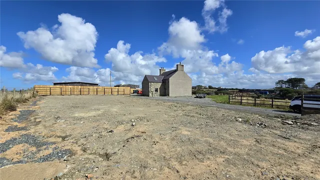 Minffordd Road, Caergeiliog, LL65, photo 2