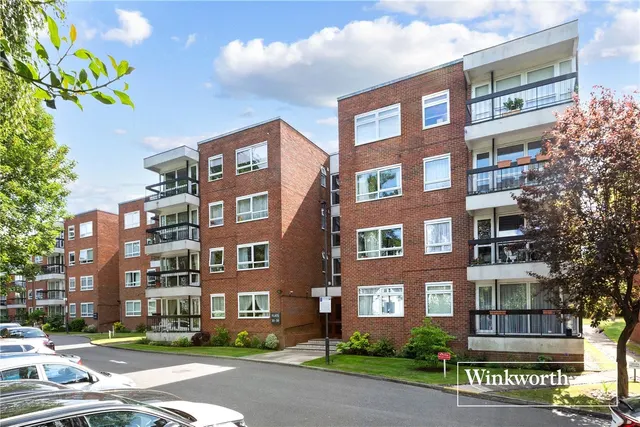 Hendon Lane, Finchley, London, N3, photo 1