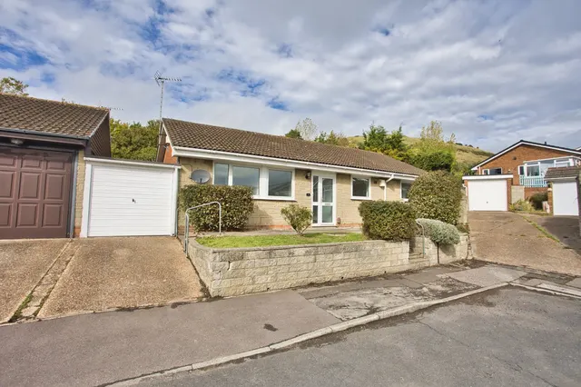 Birkdale Drive, Folkestone, CT19, photo 1