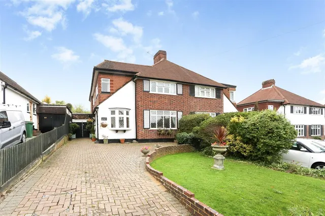 Oaks Avenue, Worcester Park, KT4, photo 1