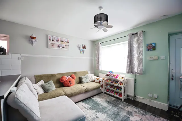Morris Road, Romford, RM3, photo 1