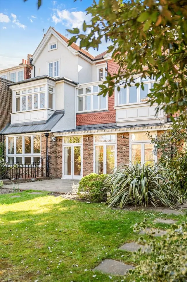 Photo 2 — Lancaster Road, London SW19 5DF