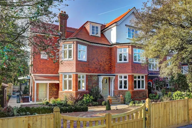 Lancaster Road, London SW19 5DF, photo 1