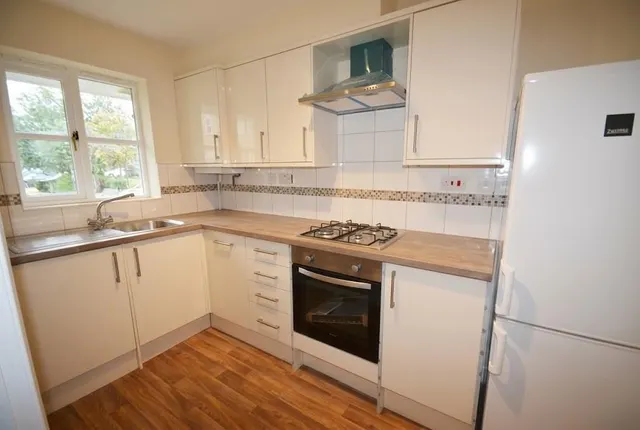 Photo 2 — Grenville Place, Mill Hill, NW7, Mill Hill