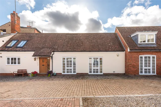 Tilehouse Street, Hitchin, SG5, photo 1
