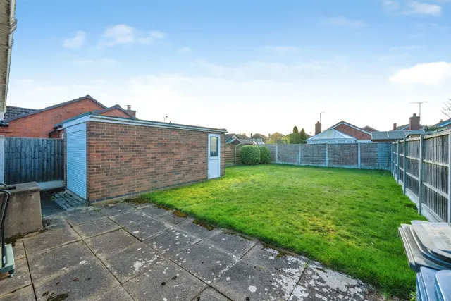 Photo 3 — Churchill Crescent, Alrewas, Burton-On-Trent